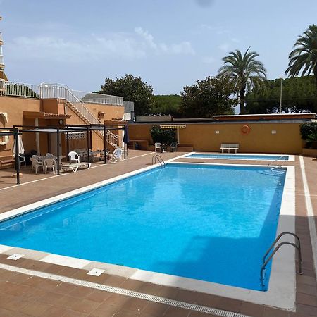 Apartamento Frente Al Mar Con Piscina Malgrat de Mar Eksteriør bilde