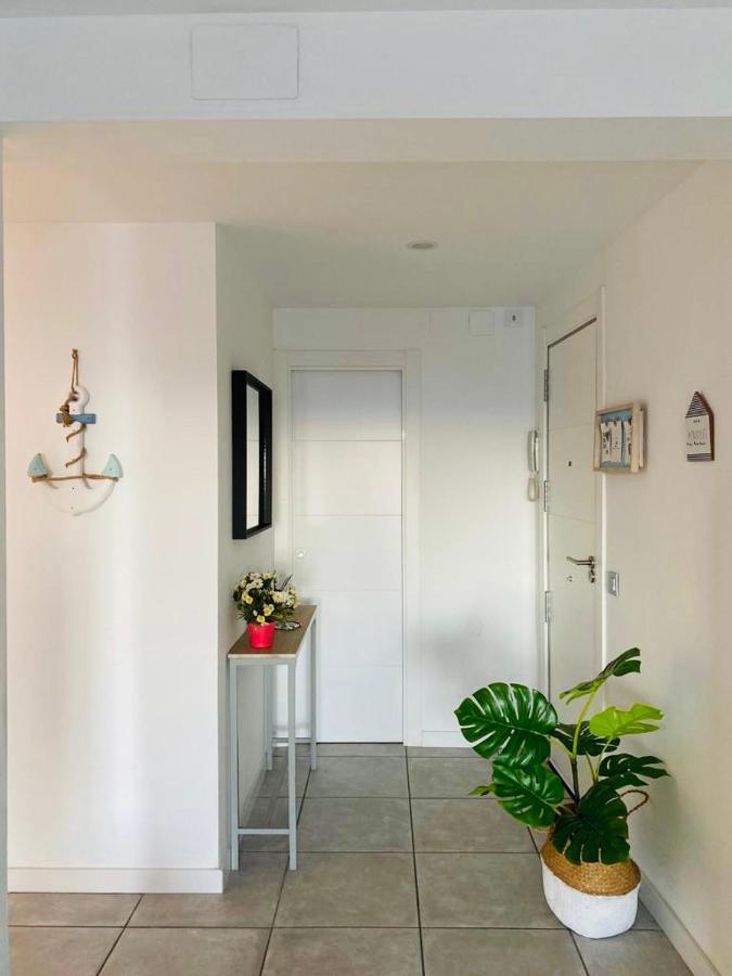 Apartamento Frente Al Mar Con Piscina Malgrat de Mar Eksteriør bilde
